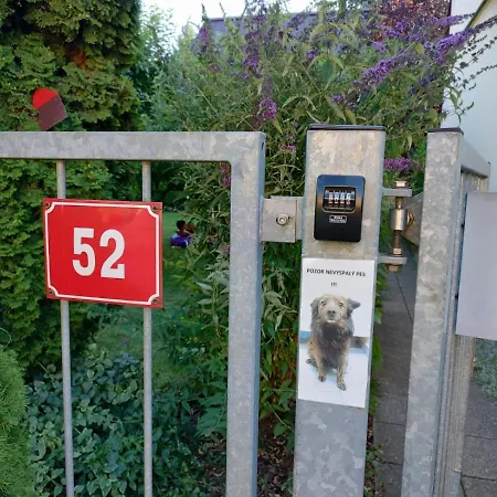 U Letiste Apartment *